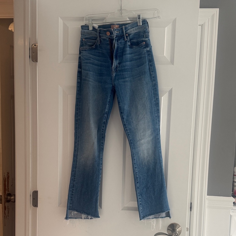 Mother Insider Crop step Fray